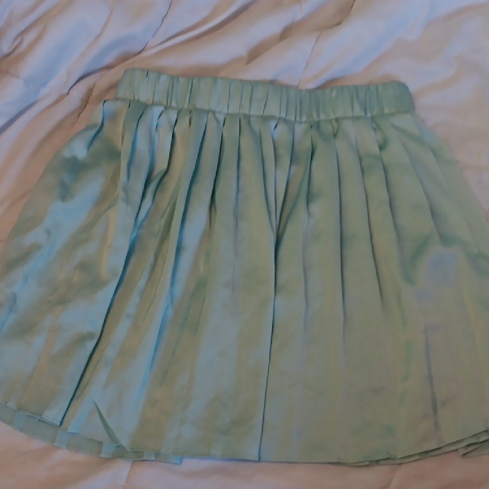 La Hearts Green Asymmetrical Pleated Skater Mini - Picture 6 of 8